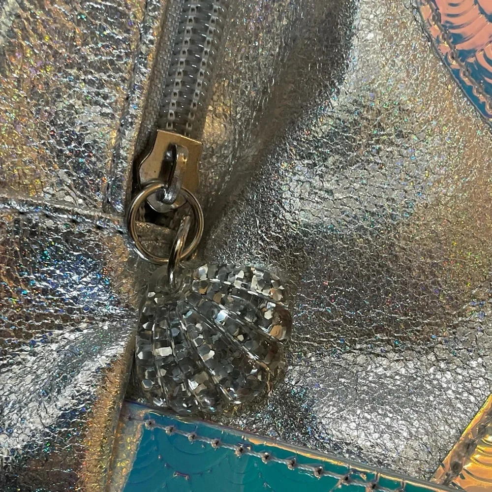 NWT holographic mini kids backpack mermaid seashell silver pink fin - Picture 3 of 4